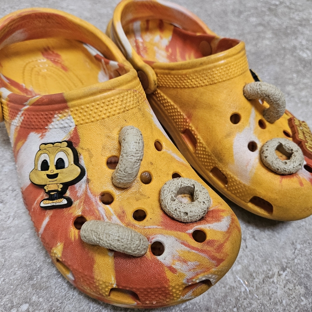 Crocs - Picture 2 of 8